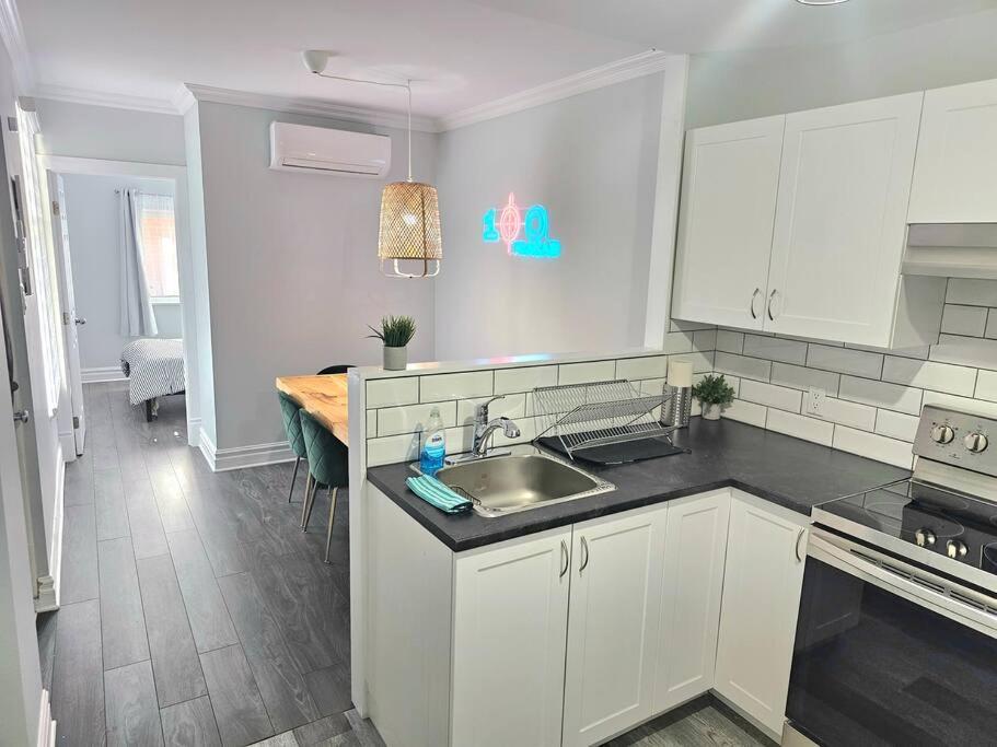 Spacieux Appartement De 3 Chambres Downtown 몬트리올 외부 사진